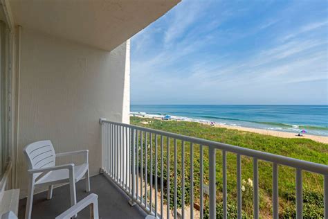 Comfort inn on the ocean - The Comfort Inn Oceanside is conveniently located two miles east of Interstate 95 between Fort Lauderdale and Boca Raton. This boutique-style hotel is approximately 300 feet away from Deerfield Beach and its world-famous pier. We are a pet-friendly hotel near the beach in Deerfield. Must have one guest 21 or older per room at registration.